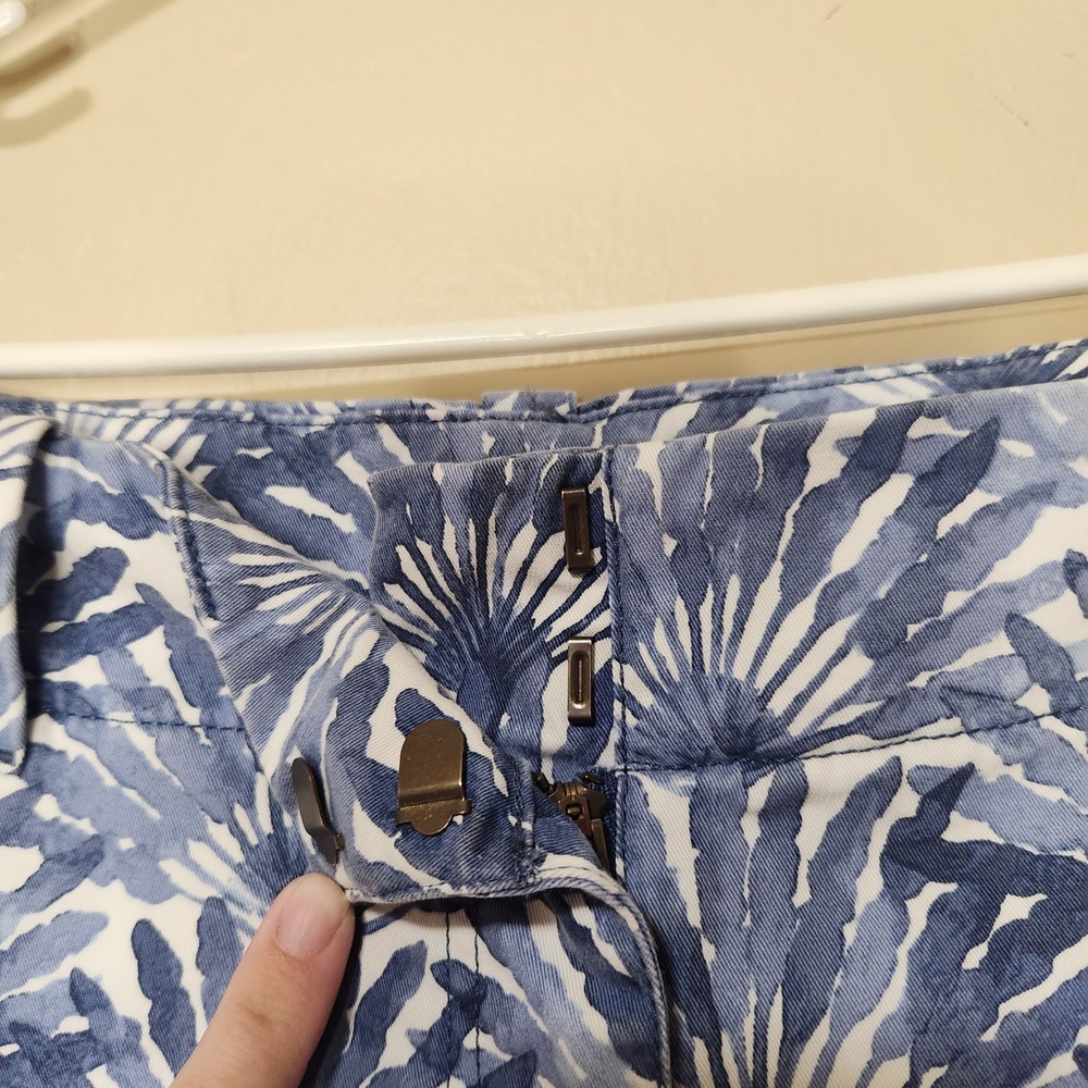 Vineyard Vines Blue Tropical Shorts Womens Size 6 - Picture 2 of 4